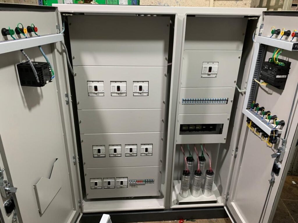 تابلو بانک خازنی